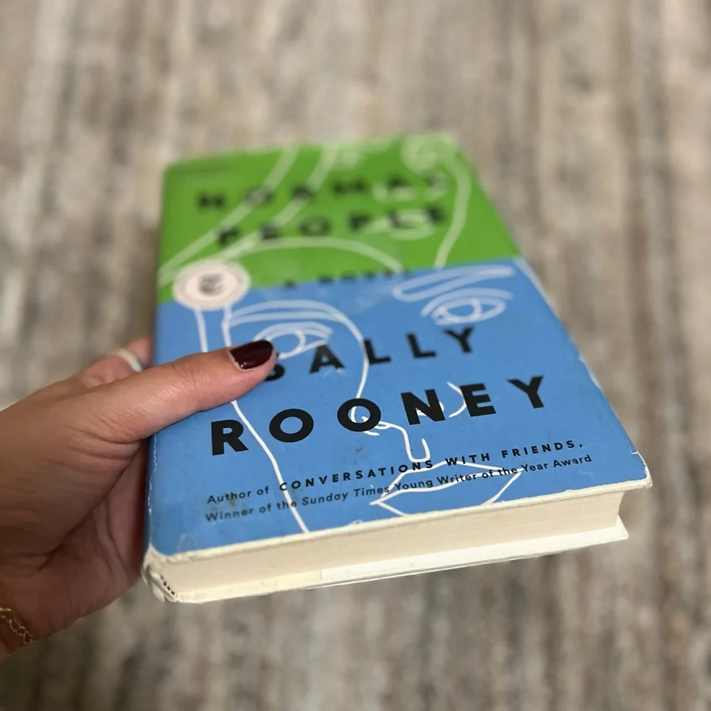 Normal People book - Picture 5 of 5